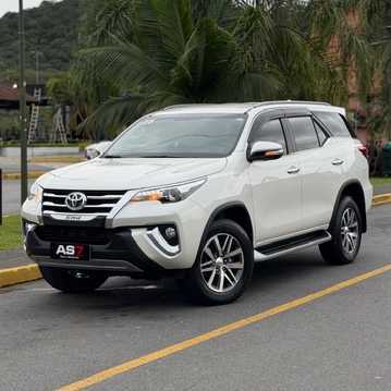 Toyota Hilux SW4 SRX 2.8 Diesel Aut. 2016 Único Dono